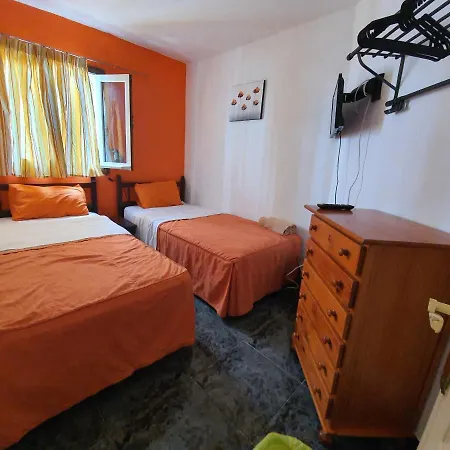 Full Flats And With Shared Toilet Wifi Free San Fernando *