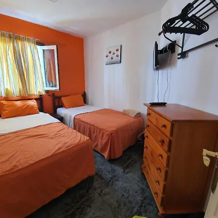Full Flats And With Shared Toilet Wifi Free San Fernando * Playa del Ingles (Gran Canaria)