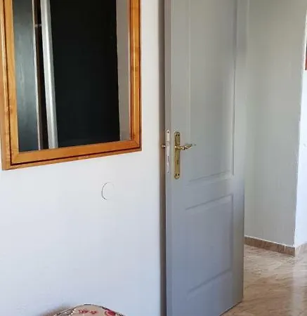 Full Flats And With Shared Toilet Wifi Free San Fernando